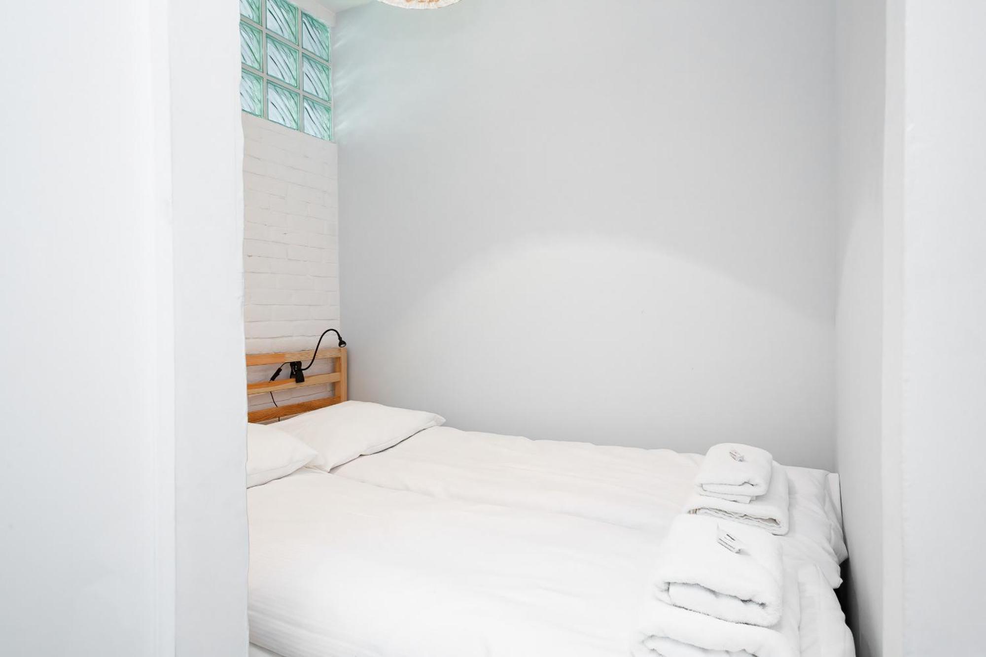 Elegant Tumskie Ogrody With Free Garage By Renters Apartment Wroclaw